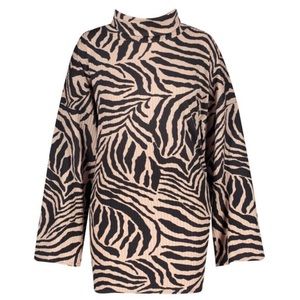 NWT Boohoo Plus tiger wide rib oversized dress